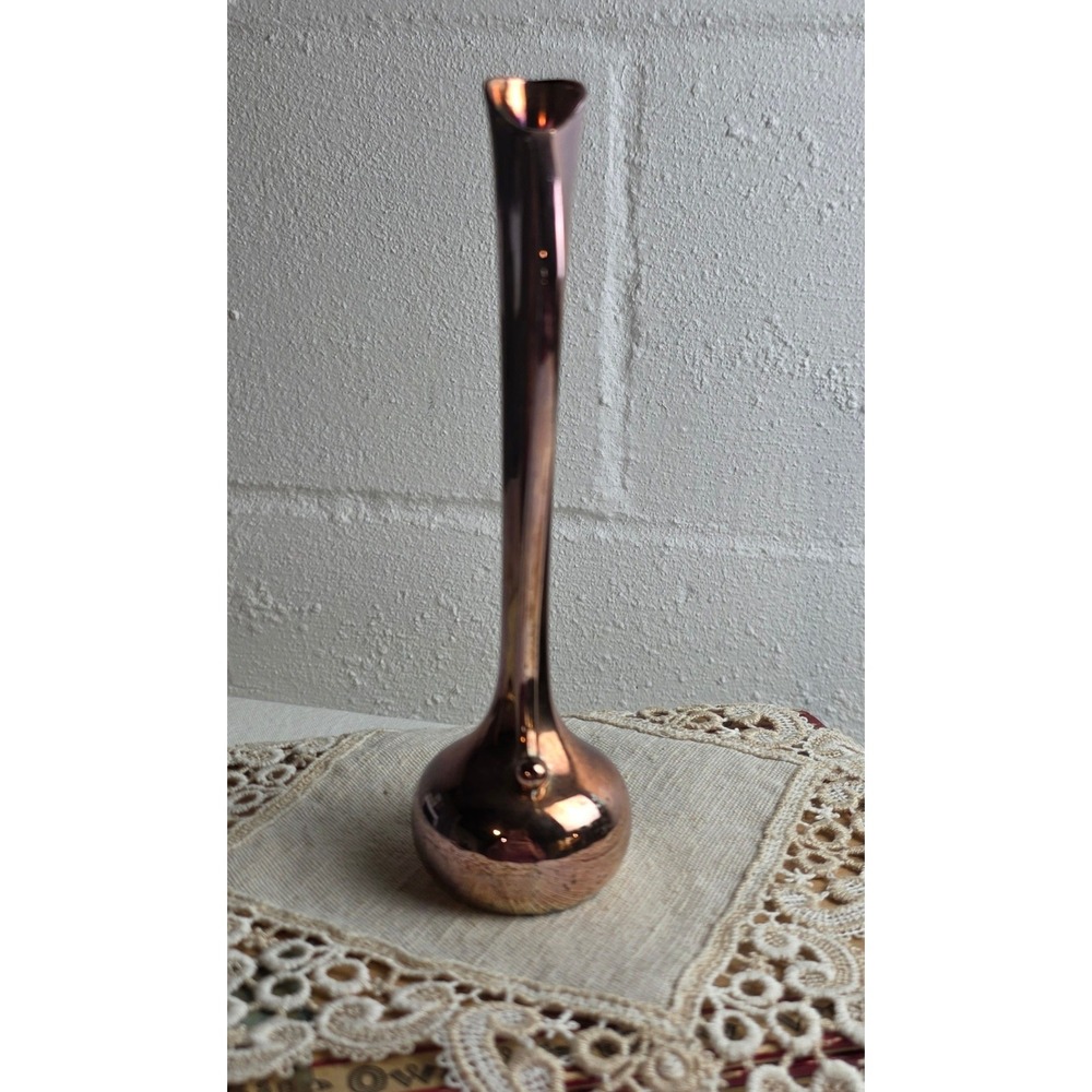 Vintage Copper Color Bud Vase Mid Century Modern Sleek Handle Heavy - Picture 6 of 9